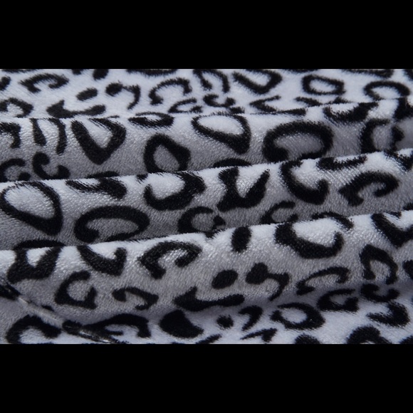 SOLD OUT - Picture 6 of 6